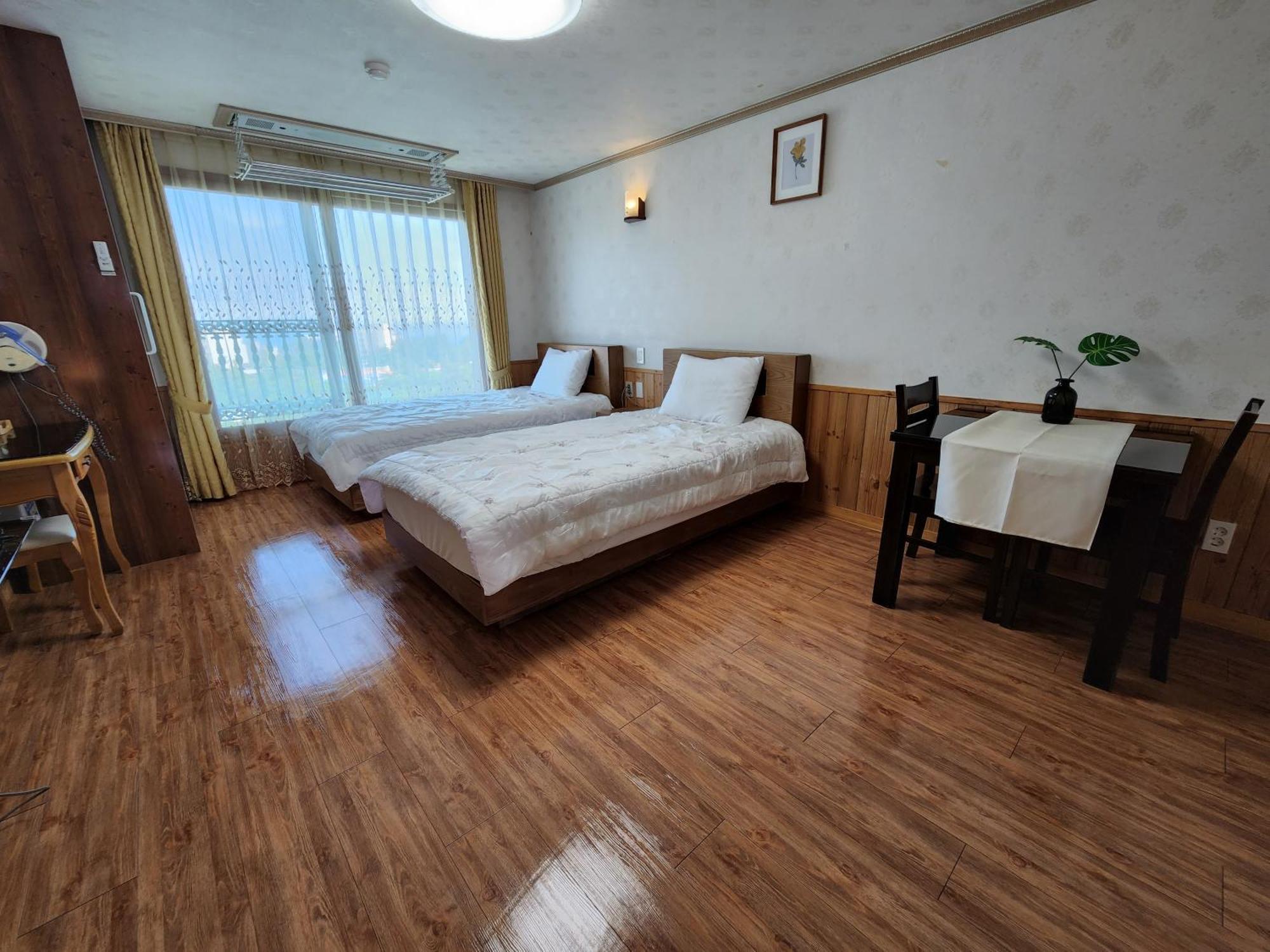 Villa Jungmun Haesung Parktel à Seogwipo Extérieur photo