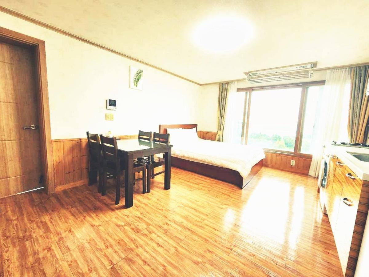 Villa Jungmun Haesung Parktel à Seogwipo Extérieur photo